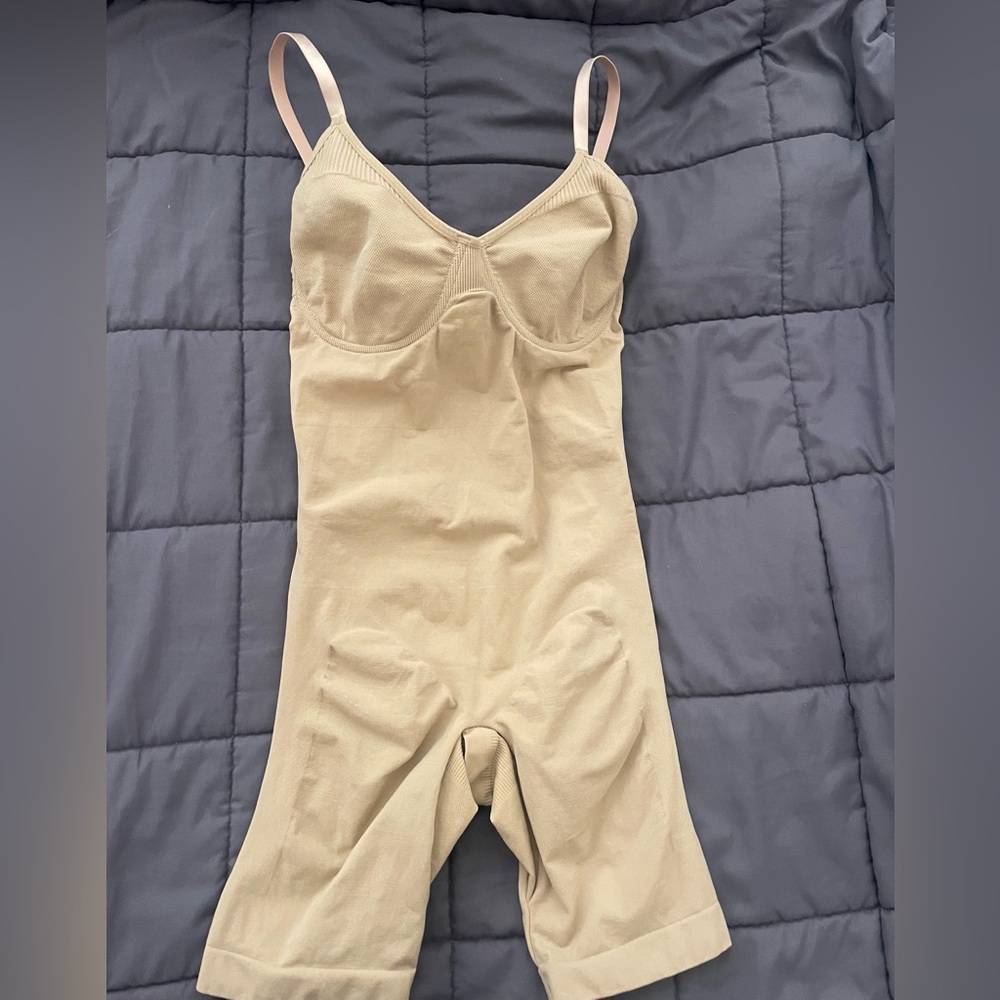 Rhonda Shear Shapewear ‘All in One’ Womens Beige Nude Full Body Suit Sz LARGE